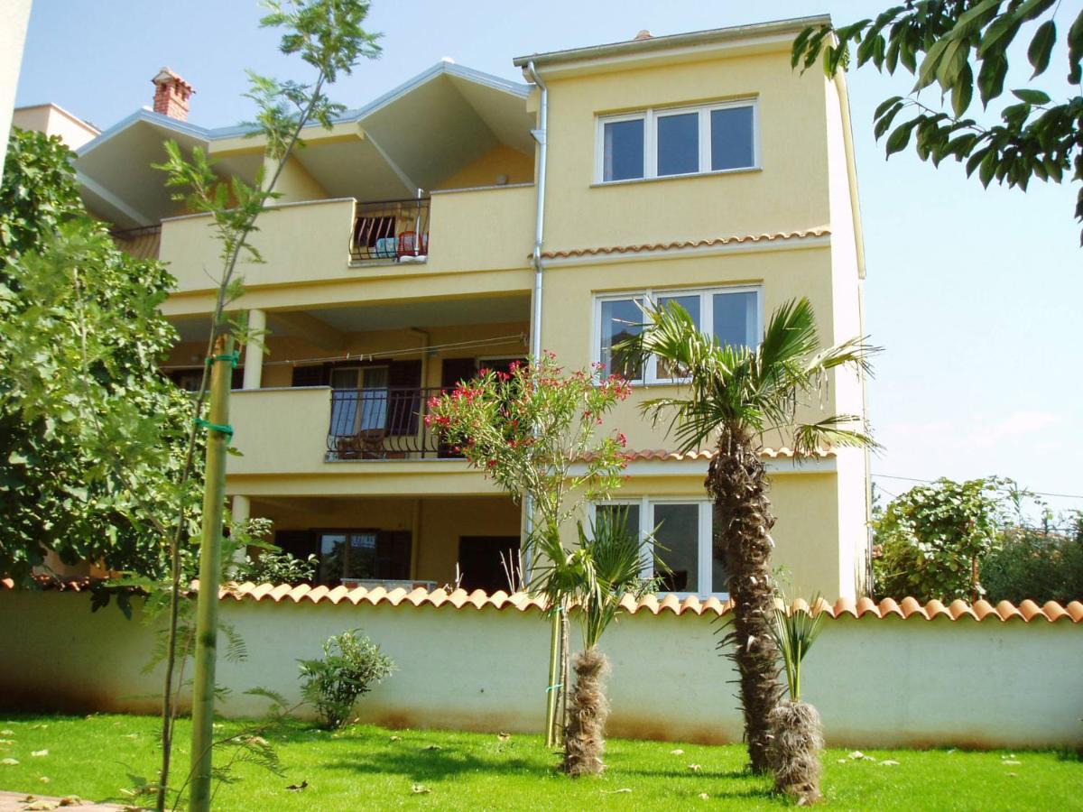 Apartment Nina Rovinj Exterior foto